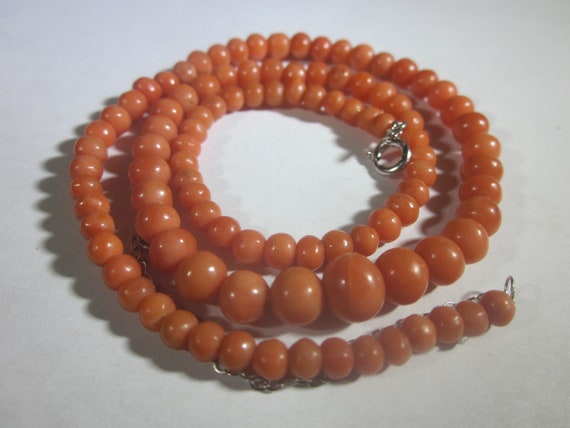 Victorian Salmon Color Natural Round Coral Neckla… - image 3