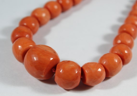 Vintage 14k Gold Faceted Natural Orange Coral Bea… - image 3