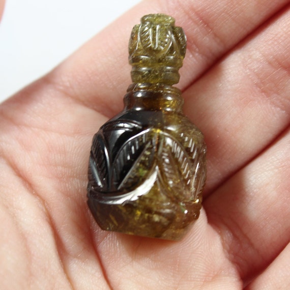 Antique Carved Leaf Tourmaline Tiny Perfume/Sniff… - image 2