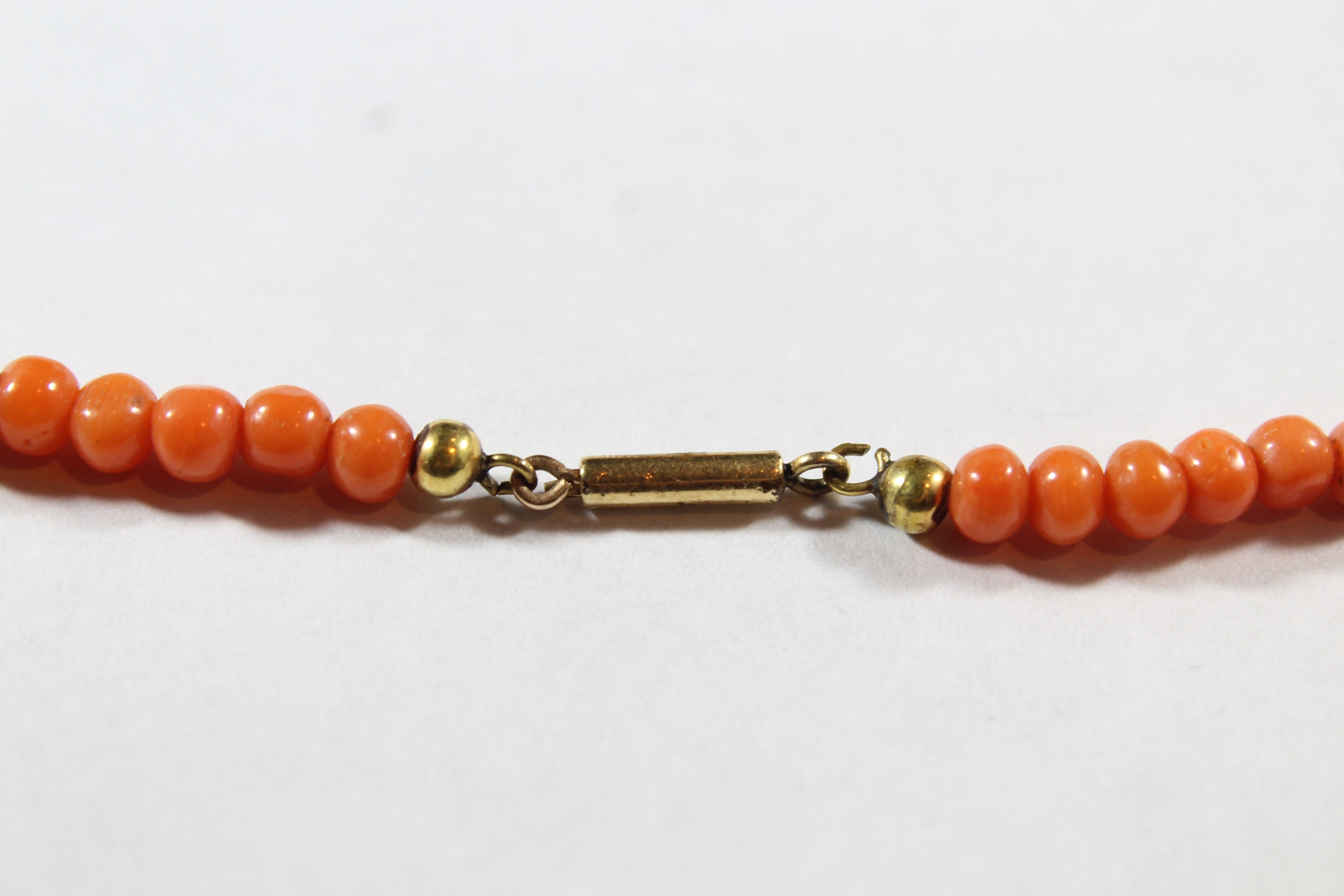 Collier Ancien En Perles De Racine De Corail Orange - Longueur 46-50 Cm, Occasion