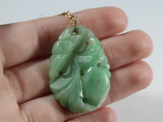 Antique14k Gold Chinese Carved and Disk Jadeite N… - image 2