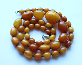 Antique 14k Clasp with 27.7 g Butterscotch/Egg Yolk/Honey Amber Necklace