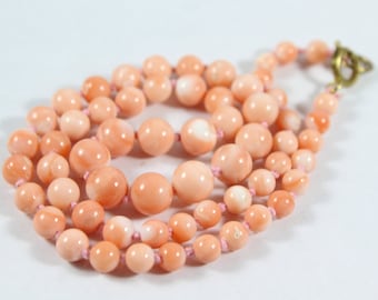Vintage Natural Light Color Angel Skin Coral Hand Knot Beaded Necklace