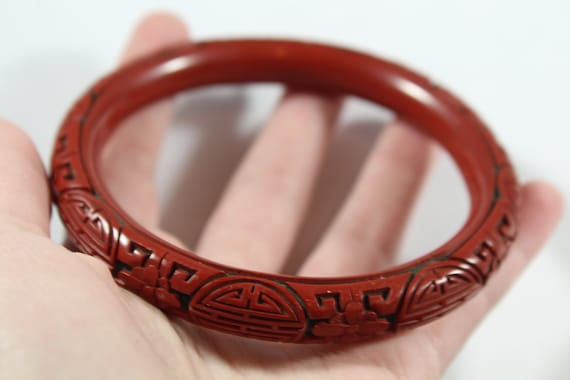 Vintage Chinese Carved Cinnabar Bracelet - image 4