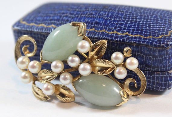 Vintage 14k Gold Ming Natural Pearls and Jade Lea… - image 3