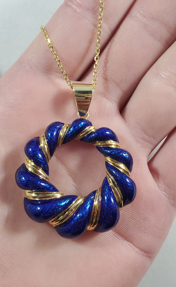 Vintage 18k Gold Blue Enamel Swirl Circular Penda… - image 1