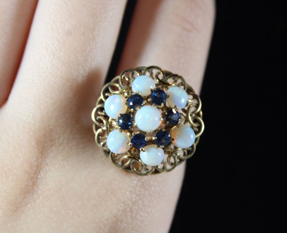 Vintage 18k Gold Natural Round Opal with Blue Sto… - image 3