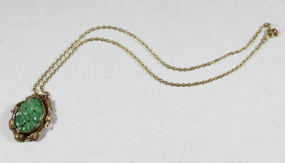 Antique Chinese 10k Gold Carved Jadeite Necklace - image 2