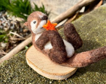 Needle Felted Otter Sculpture: Handmade Wool Animal Art