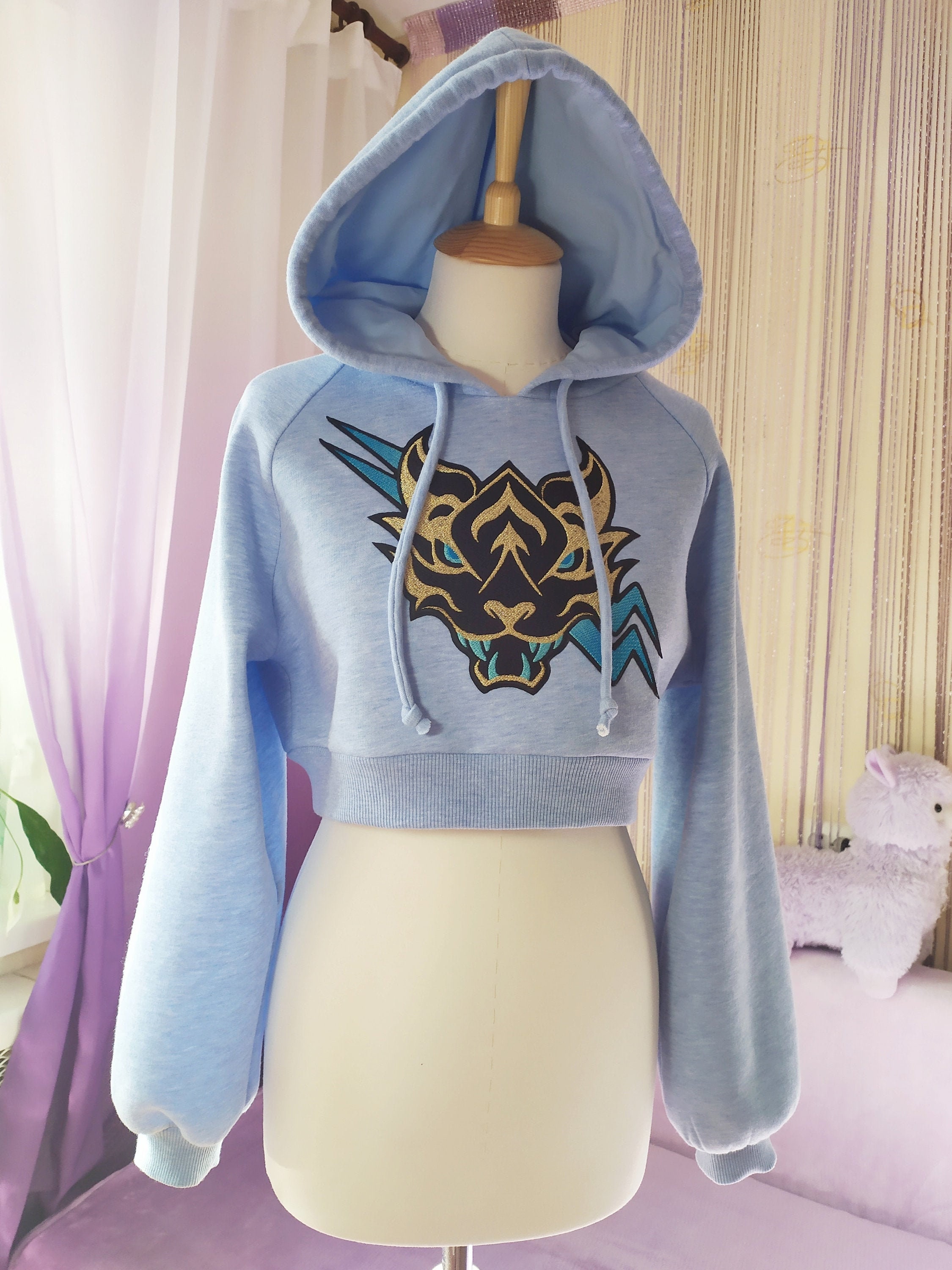 independent heavyweight hooded pullover sweatshirt