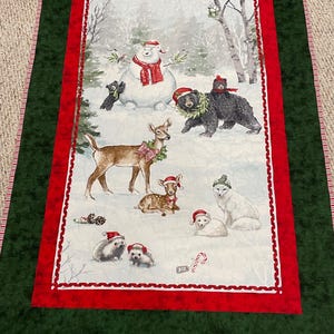 Animal Christmas quilt,  Throw quilt, Christmas quilt, traditional Christmas quilt, Winter throw quilts, classic quilts, Christmas wonder