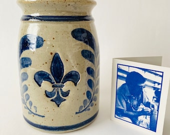 Westerwald Keramik Salzglasierte Blau Graue Fleur-de-Lis Tontopf Vase Signiert 1980er Jahre