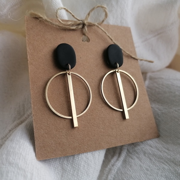 18k gold-plated studs / Basic polymer clay earrings in black / brass elements