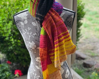 Patrón de bufanda de crochet fundido a negro