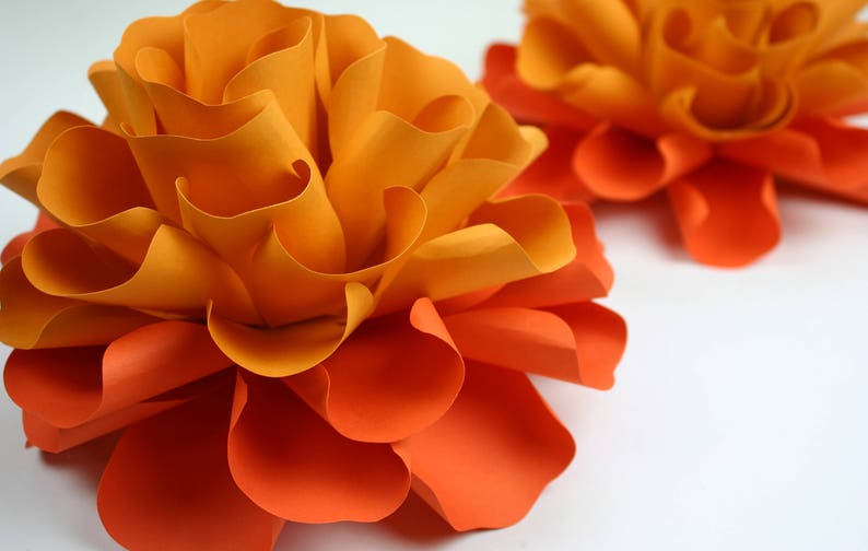 Small paper flowers table decor GABRIELLE Etsy