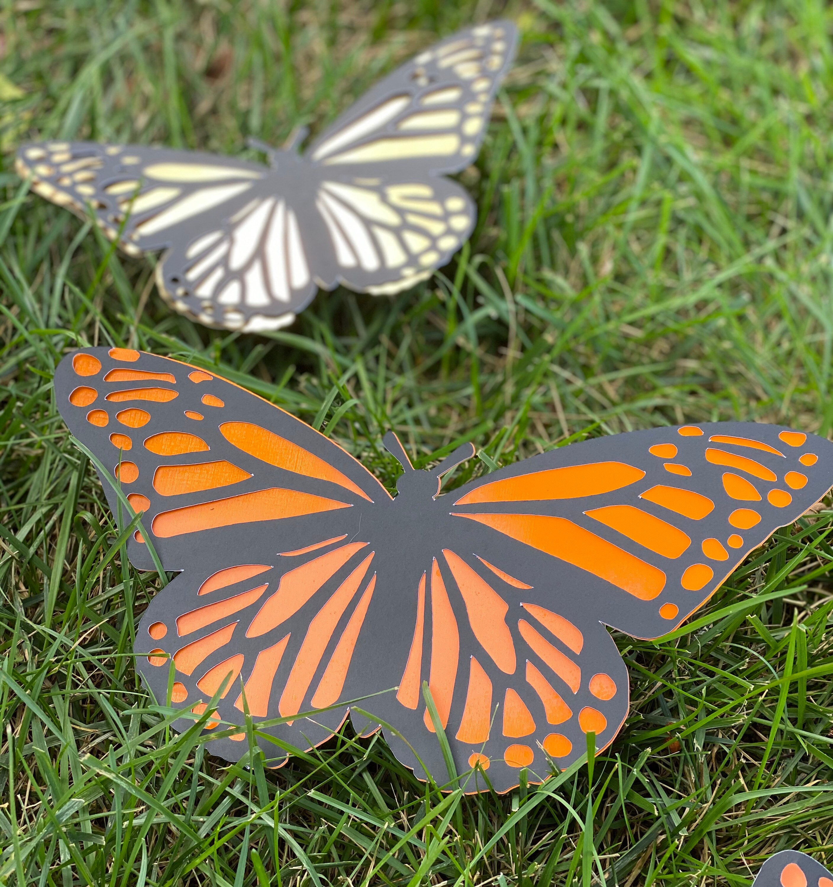 Large paper Monarch Butterflies party prop butterfly prop Etsy