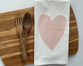 Valentines Day Decor. Valentine's Day Gift. Flour Sack Towels. Farmhouse Decor. Valentines Day Tea Towel. Kitchen Towels. Dish Towel. Heart.