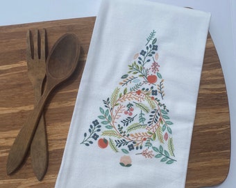 Christmas Dish Towel. Tea Towel. Flour Sack Towels. Farmhouse Decor. Tea Towels Flour Sack. Kitchen Towels. Farm Fresh. Farm House
