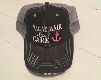 Modo Vacaciones. Modo Vacay. Al cabello del lago no le importa. Al cabello de playa no le importa. Sombrero de vacaciones. Ropa de luna de miel. Sombrero de luna de miel. Sombreros de mujer.
