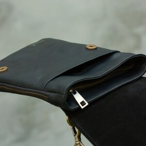 Man Messenger Bag Personalized Vintage Leather Black Minimalist Crossbody Bag image 5