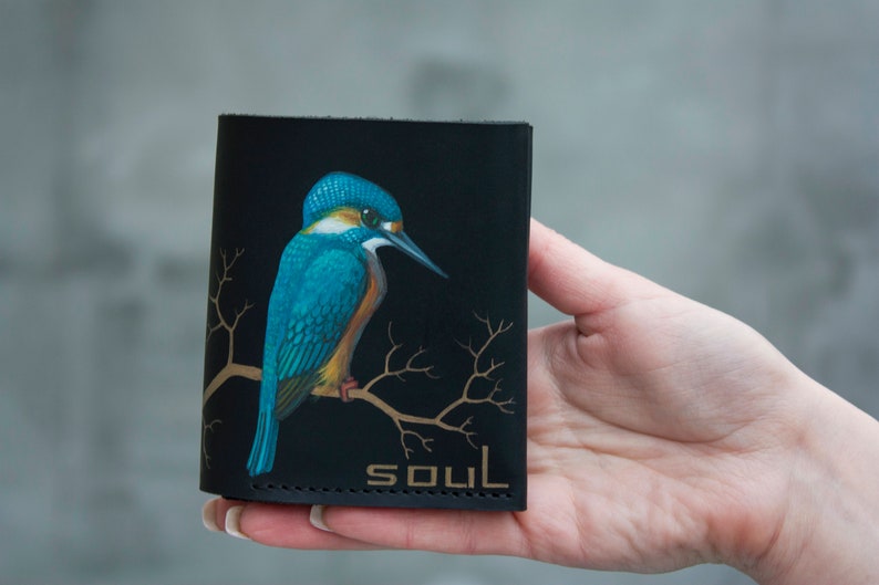 Personalized Leather Wallet with Kingfisher Bird Men Vintage Effect Leather Wallet image 2