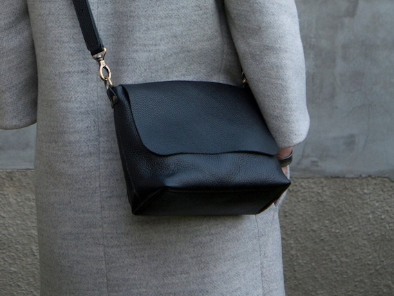 simple black crossbody bag