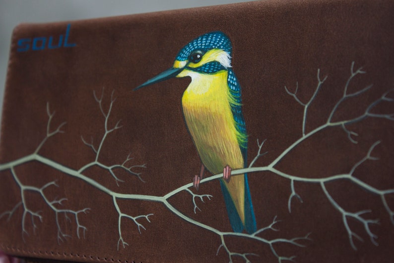 Cartera de cuero marrón para mujer, cartera con cremallera de pájaro martín pescador, bolso grande personalizado para hombre, pájaro azul amarillo imagen 3