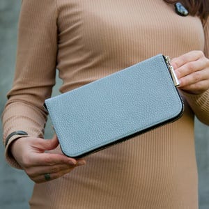 Portefeuille à fermeture éclair en cuir gris, porte-monnaie minimaliste simple, grand portefeuille, idée cadeau d'anniversaire