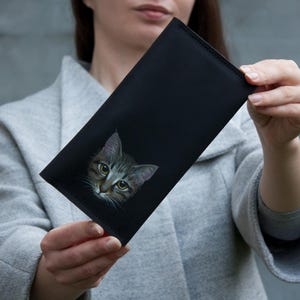 Cartera de cuero negro para mujer con retrato de gato, monedero personalizado, cartera grande con retrato de mascota, idea de regalo para mujer, monedero hecho a mano.