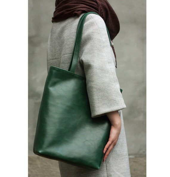 green leather tote