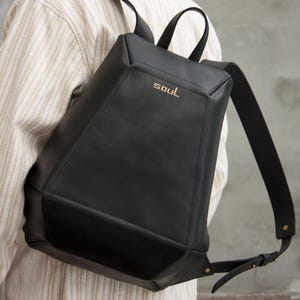 Anti Theft Black Leather Backpack for Man Minimalist Large Size Rucksack