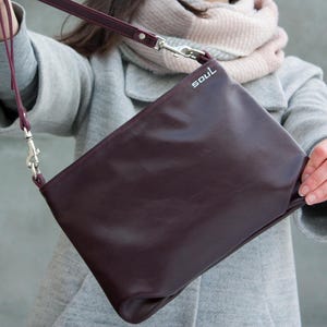 Sac à bandoulière en cuir souple et lisse Sac à main couleur bordeaux Sac à main en cuir basique Sac à main fin pour femme Sac à main fait main