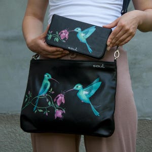 Conjunto de couro preto bolsa tiracolo e carteira pintura de beija-flor bolsa de ombro feminina com pássaros e flores bolsa feita à mão ideia de presente para mãe