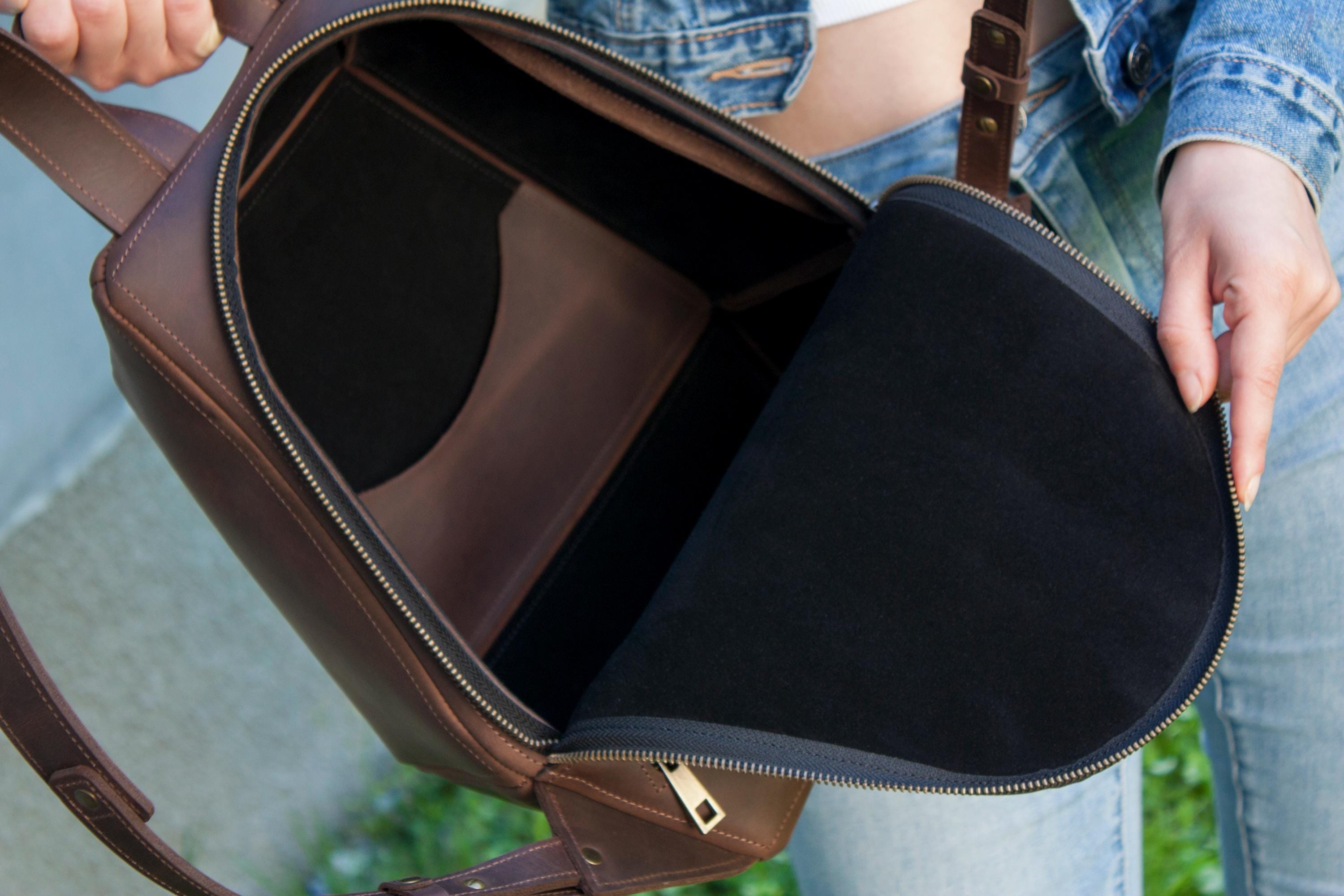 Mini Anti Theft Backpack Women Leather Geometry Shape  display picture 1