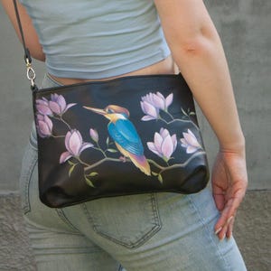 Umhängetasche mit Magnolien-Motiv, schwarze Ledergeldbörse mit Vogel- und Blumenmalerei, Geschenkidee für Mama, Damenhandtasche, perfekte Geschenktasche