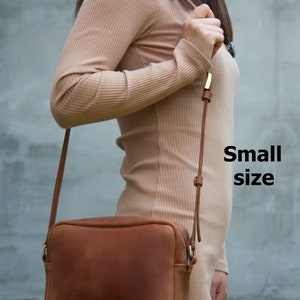 Woman Vintage Brown Leather Crossbody Bag Zipper Minimalist Shoulder Bag with Personalization image 2