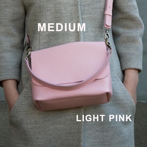 Weiches Leder, hellrosa Umhängetasche, tägliche Handtasche, Damen-Schultertasche, einfache Basic-Geldbörse
