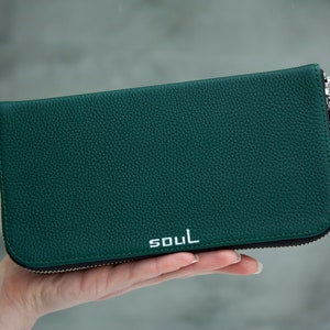 Emerald Green Woman Wallet Full Grain Leather Purse Textured Leather Card Wallet Large Minimalist Green Purse