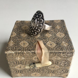 Silver ring in HappineZ style craft made from Art Clay Silver