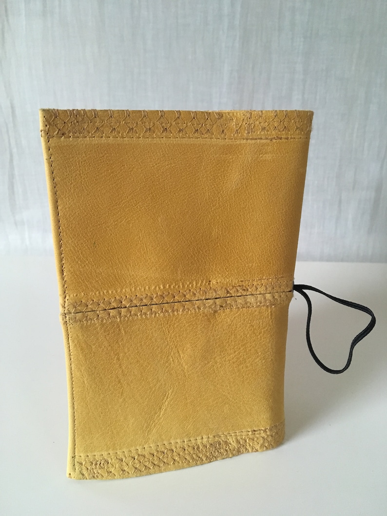 Residual leather car paper Pouch