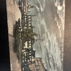 Vintage Wayne Hotel Pavilion Detroit, postcard