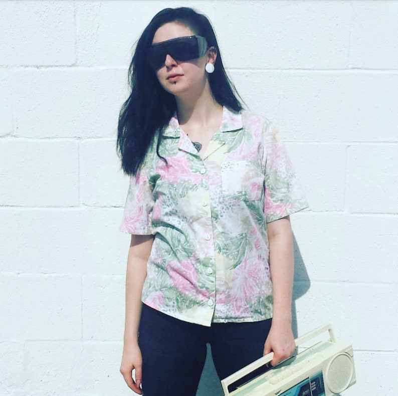 80s hawaiian shirt fashion