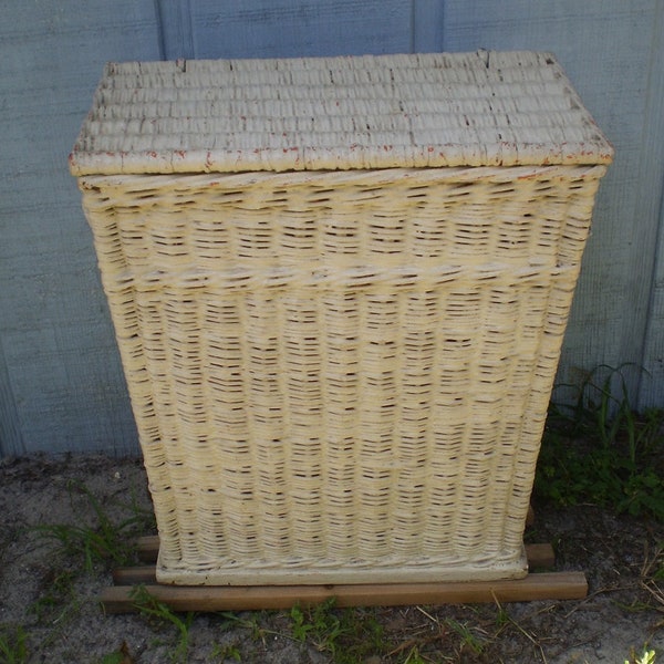 Antique Wicker Clothes Basket Etsy