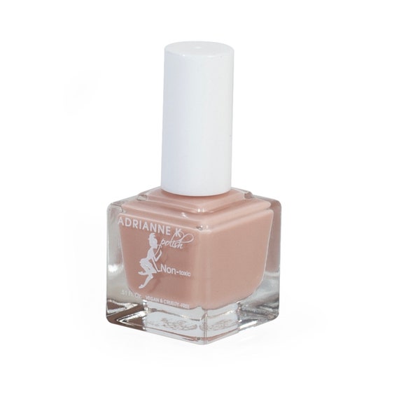 LOVELY. Nagellack Full Cover Nude N1 – Natürlicher Nude-Ton, Perfekte Abdeckung, Tierversuchsfrei
