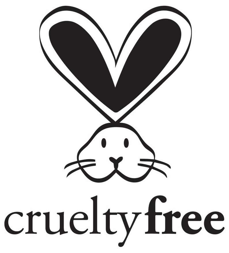Peut inclure: Illustration en noir et blanc d'un lapin avec une t&ecirc;te en forme de c&oelig;ur. Le texte "cruelty free" est sous le lapin.
