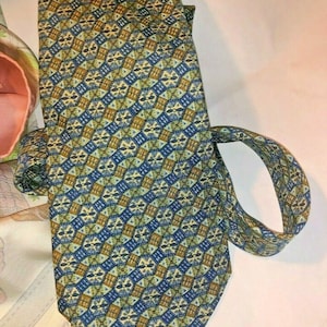 Hermes Paris 100% silk 7740 OA  men NECKTIE