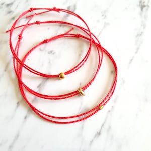 Simple Gold Bead Red String Bracelet : Size Adjustable