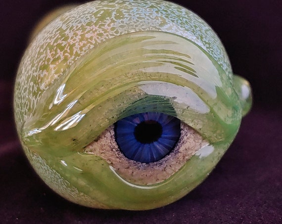 Detailed Glass Eye Pipe | Color Changing | Unique Glass Bowl | Quick Shipping |