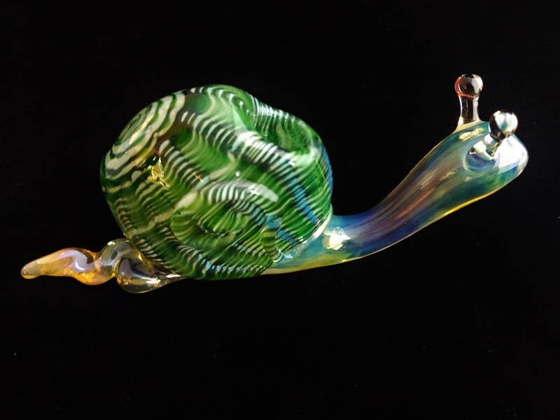 Green Glass Snail Pipe