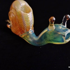 Farbwechsel Glasschnecke Pfeife | Funktionale Glaskunst | Geschnitzte Tierschüssel | Goldene Fassung | Schneller Versand